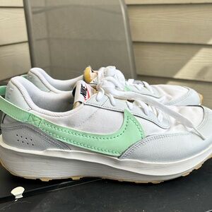 Nike Waffle Debut Men’s Sneakers